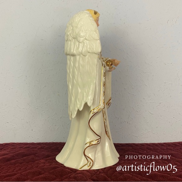 NEW! Vintage! Rare! Dillard's Trimmings Musical Angel Figurine Plays Noel (HG6) - Picture 5 of 7